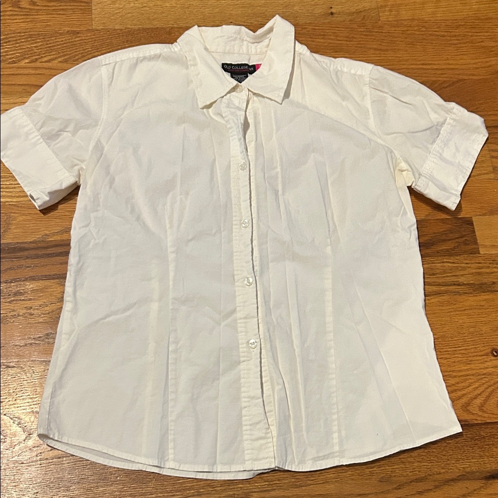 Old College Inn Elegant Women's Cream Button Down Shirt, L.